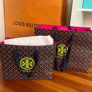 SOLD Tory Burch shopping bag set